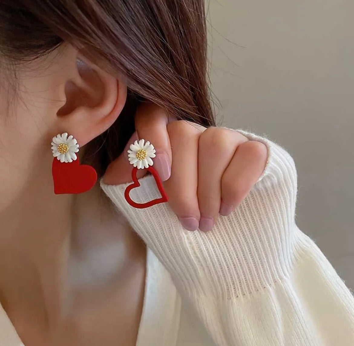 Daisy Heart Stud Earrings