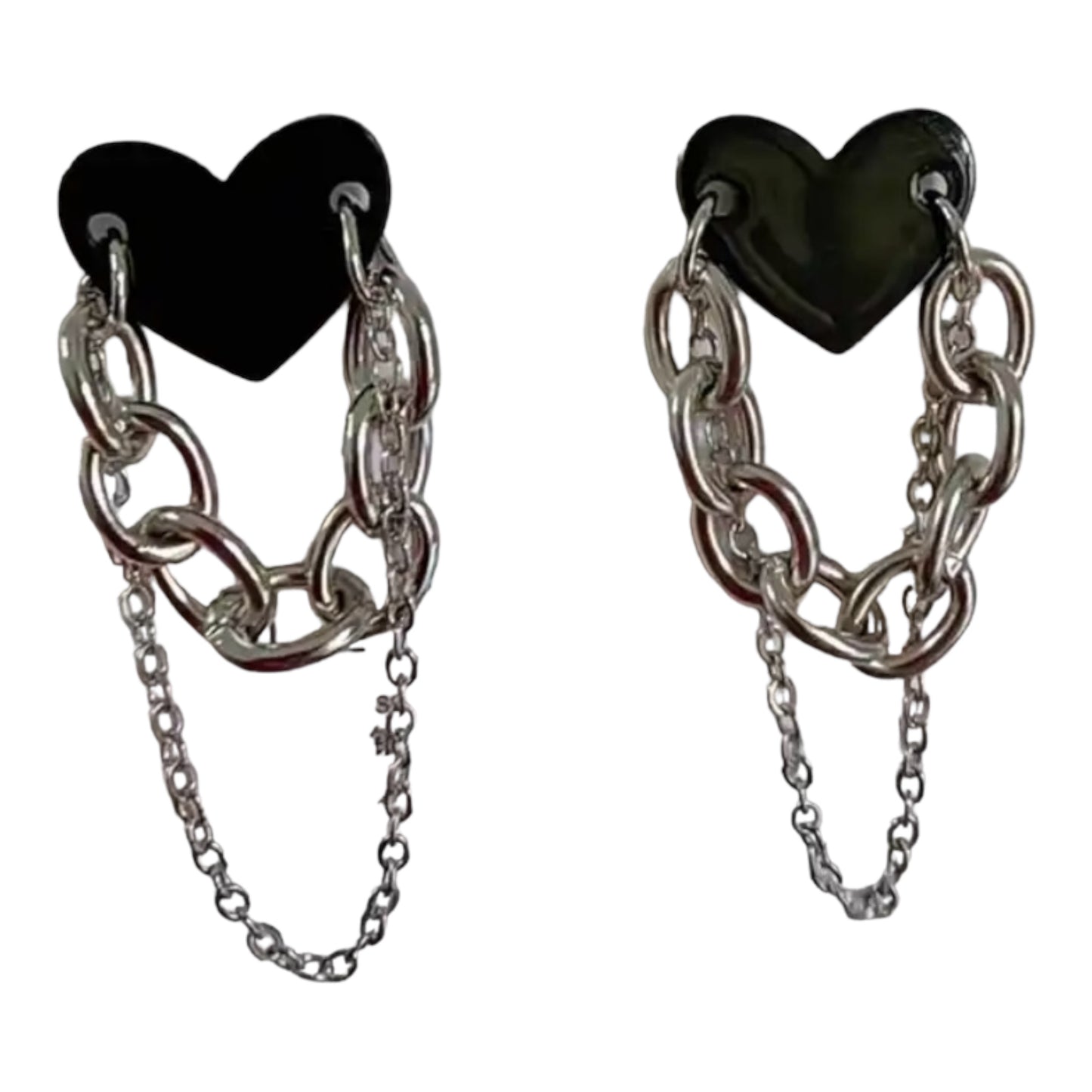 Heart in chains stud earring